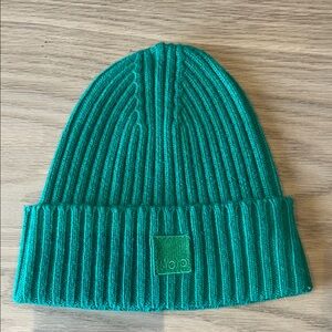 MOLO Green Beanie